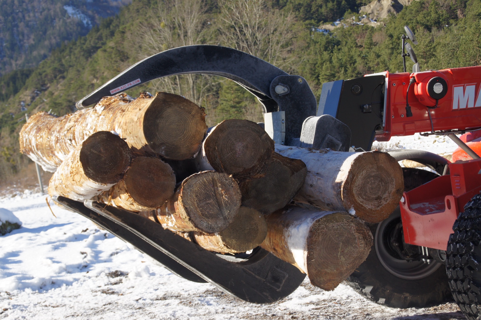Pince à grumes renforcée pour chariot élévateur